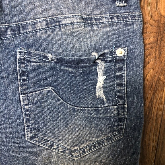 Seduction Denim Shorts - Picture 3 of 5